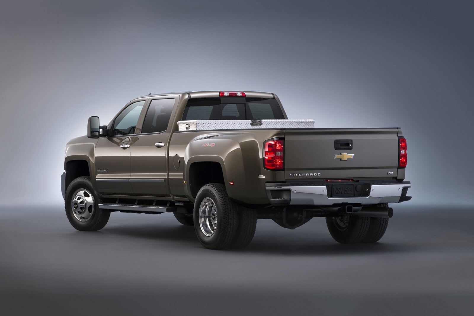 2017 Chevrolet Silverado 3500HD exterior F