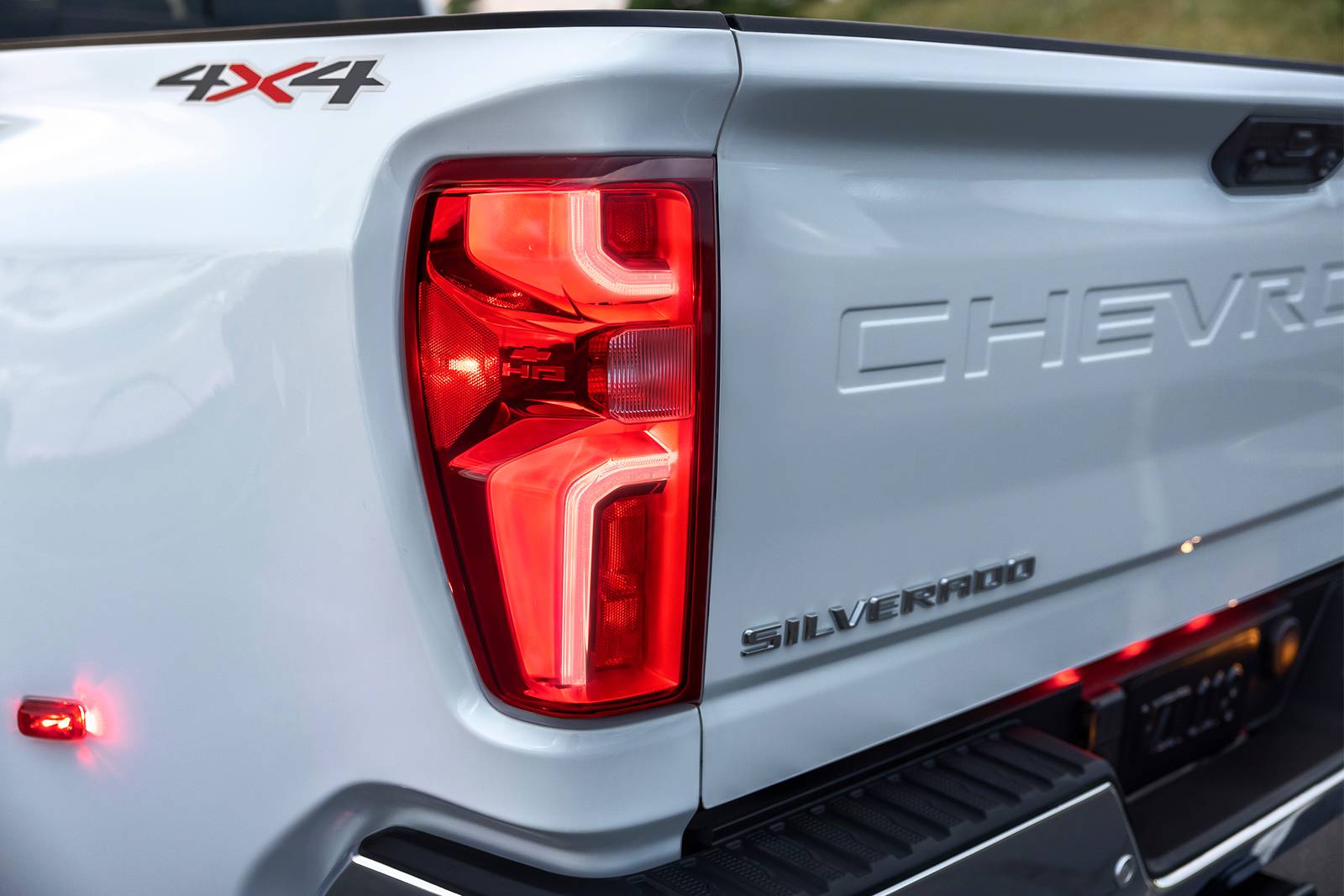 2025 Chevrolet Silverado exterior EDETAIL