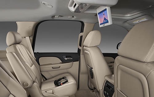 2008 Chevrolet Suburban interior RI
