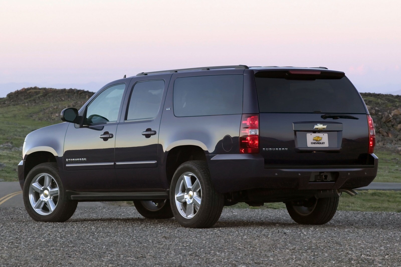 2009 Chevrolet Suburban 4dr SUV Exterior