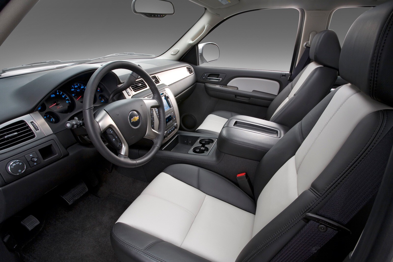 2010 Chevrolet Suburban interior I