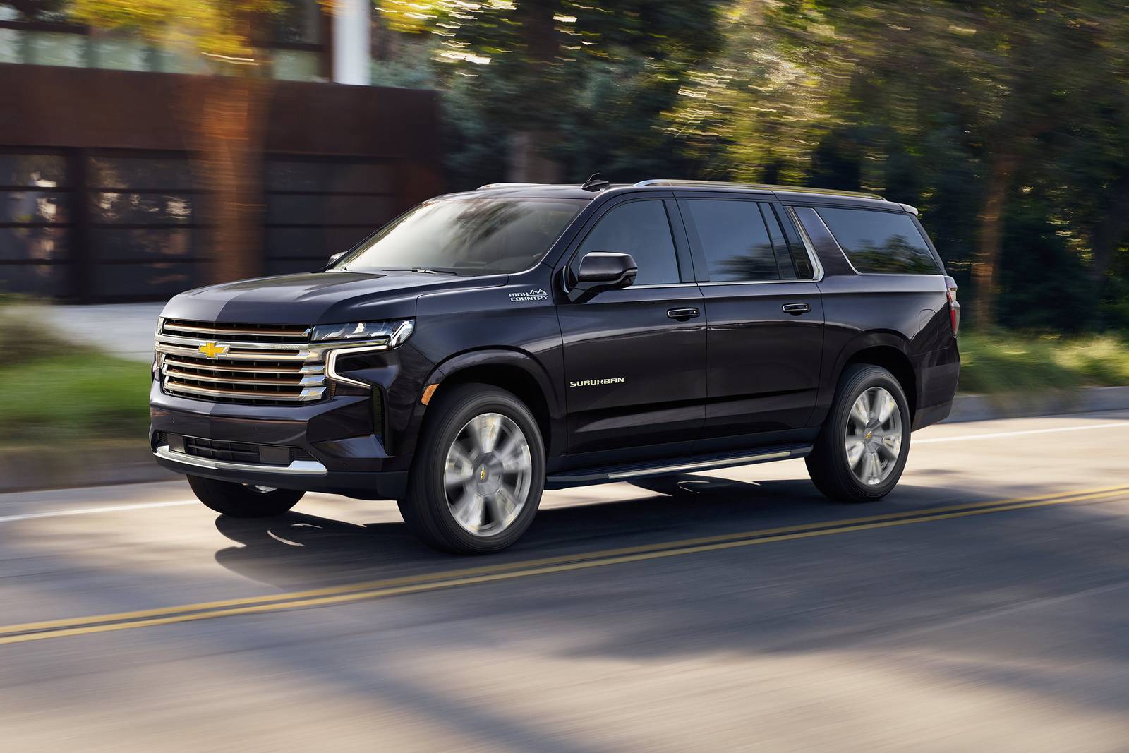 2022 Chevrolet Suburban exterior FQ