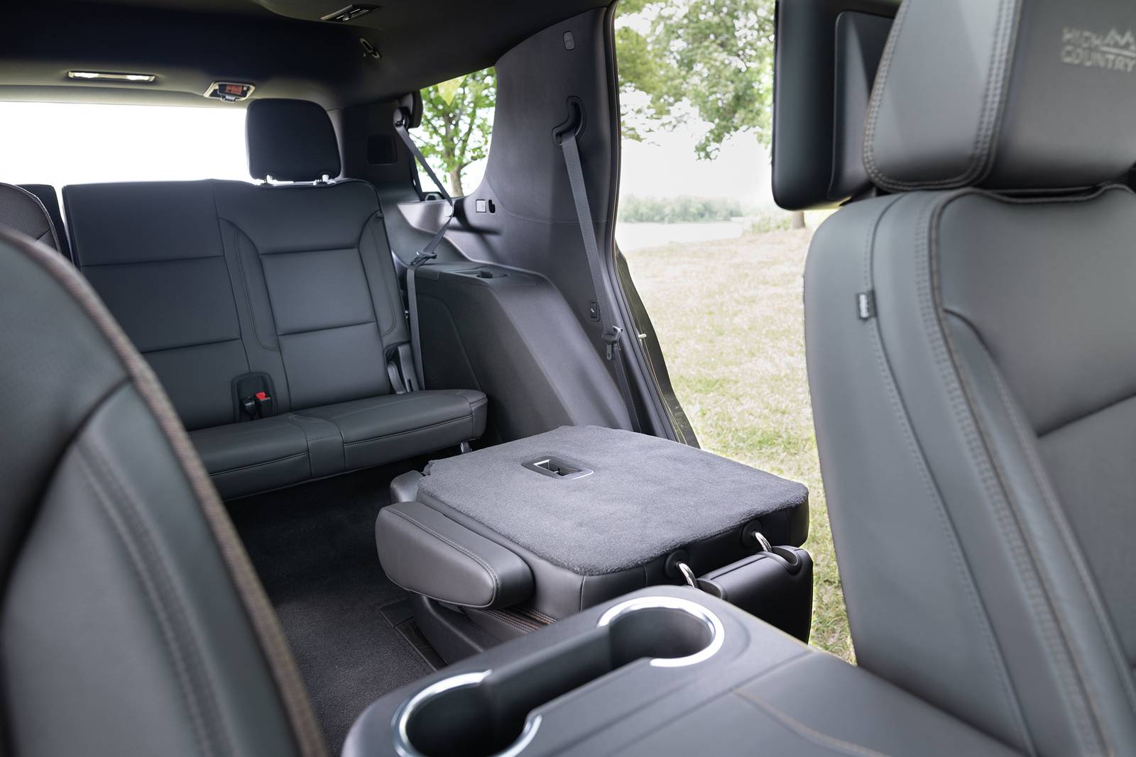 2022 Chevrolet Tahoe interior RSD