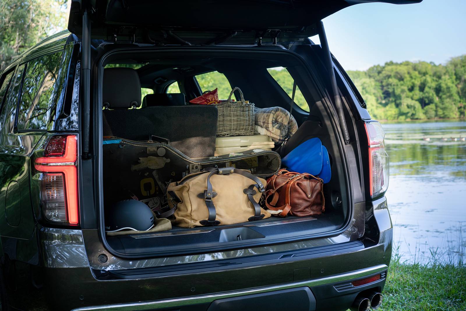 2023 Chevrolet Tahoe interior CARGO