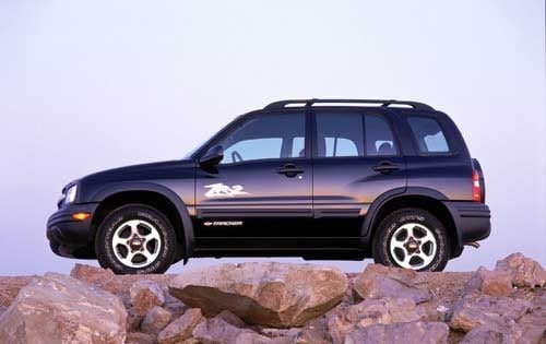 2004 Chevrolet Tracker exterior S