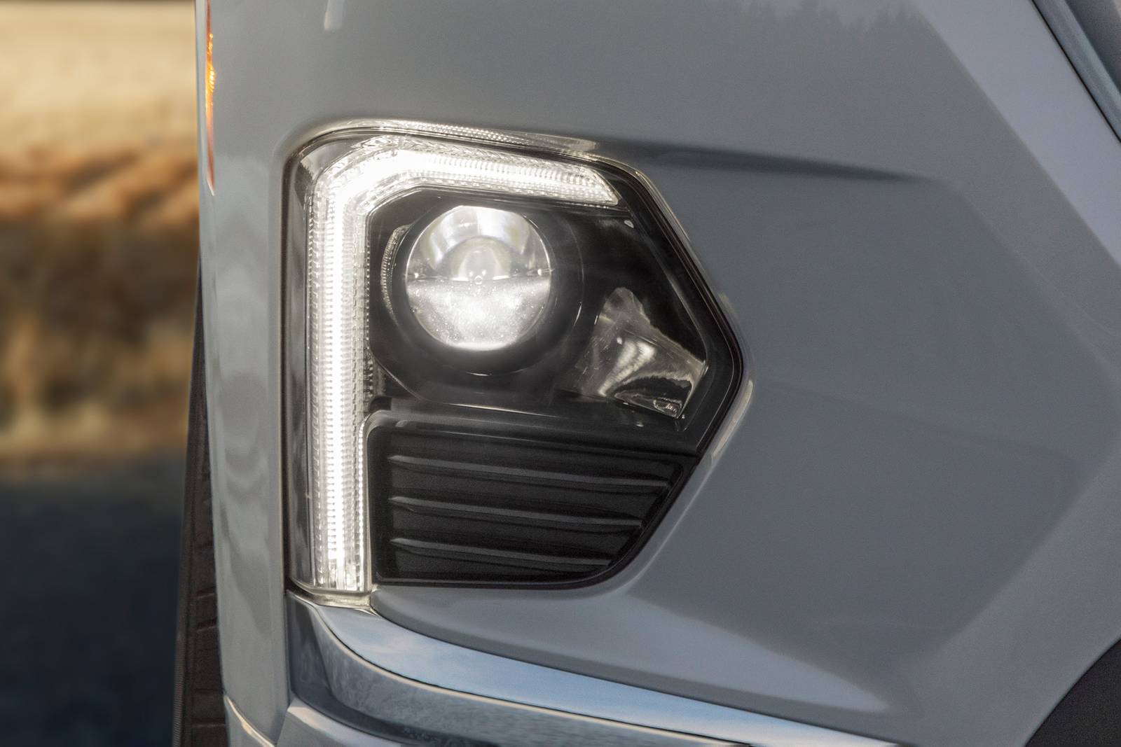 2022 Chevrolet Traverse exterior FOG