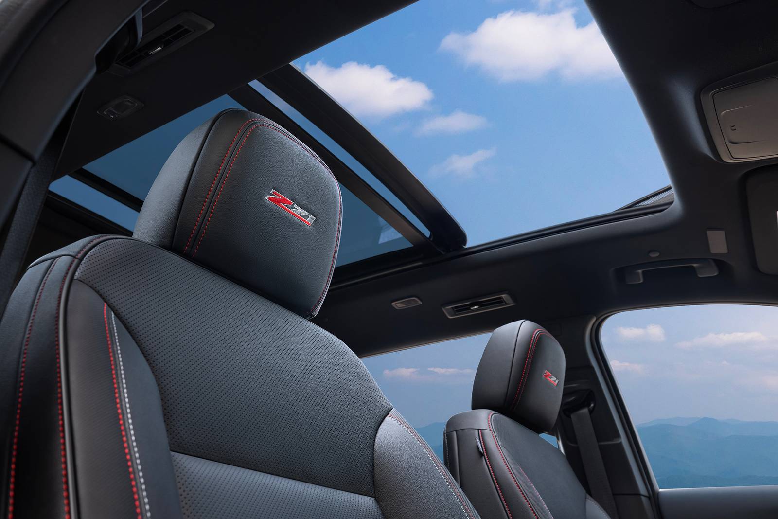 2024 Chevrolet Traverse Limited interior DETAIL