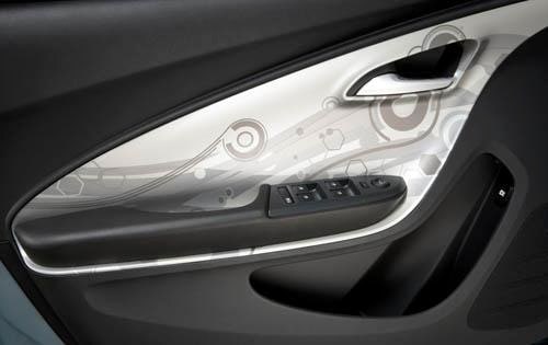 2011 Chevrolet Volt interior DETAIL