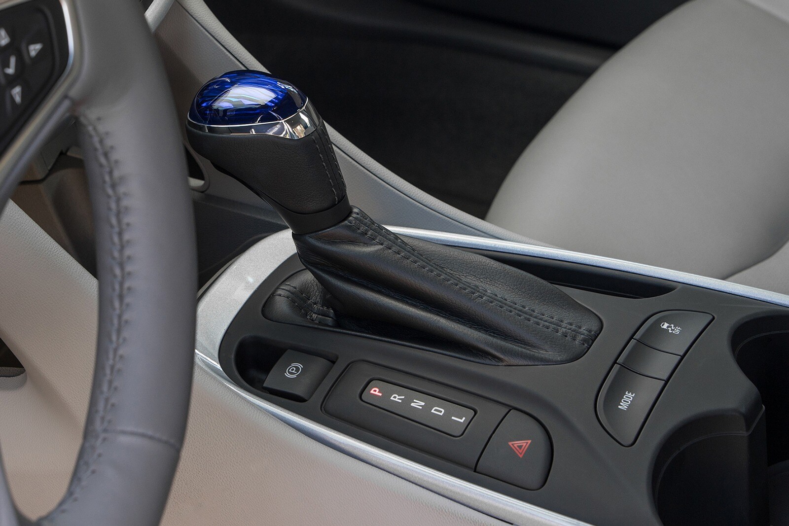 2018 Chevrolet Volt interior SHF