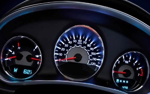 2011 Chrysler 200 interior G