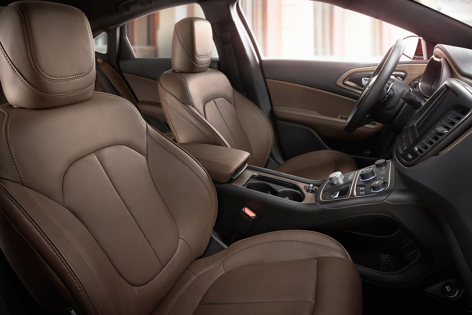 2016 Chrysler 200 interior I