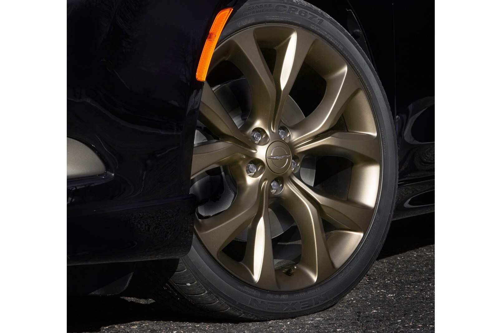 2017 Chrysler 200 exterior W