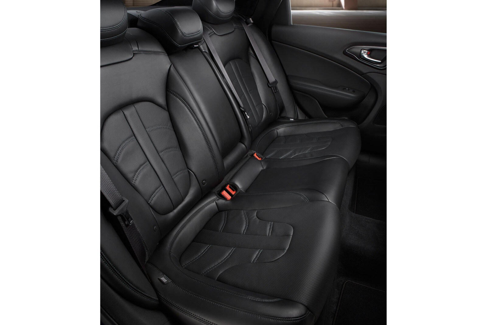 2017 Chrysler 200 interior RI