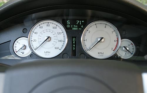 2005 Chrysler 300 interior G