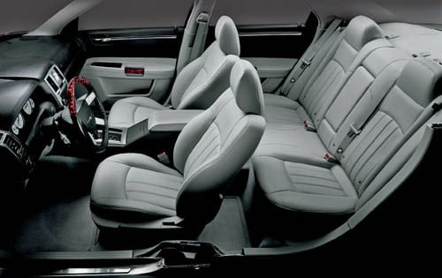 2005 Chrysler 300 interior I