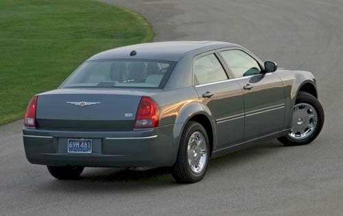 2005 Chrysler 300 exterior FQ