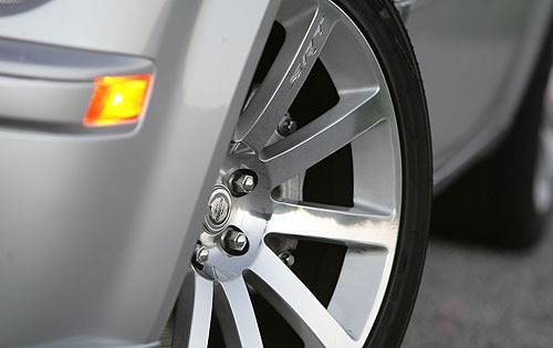 2005 Chrysler 300 exterior W