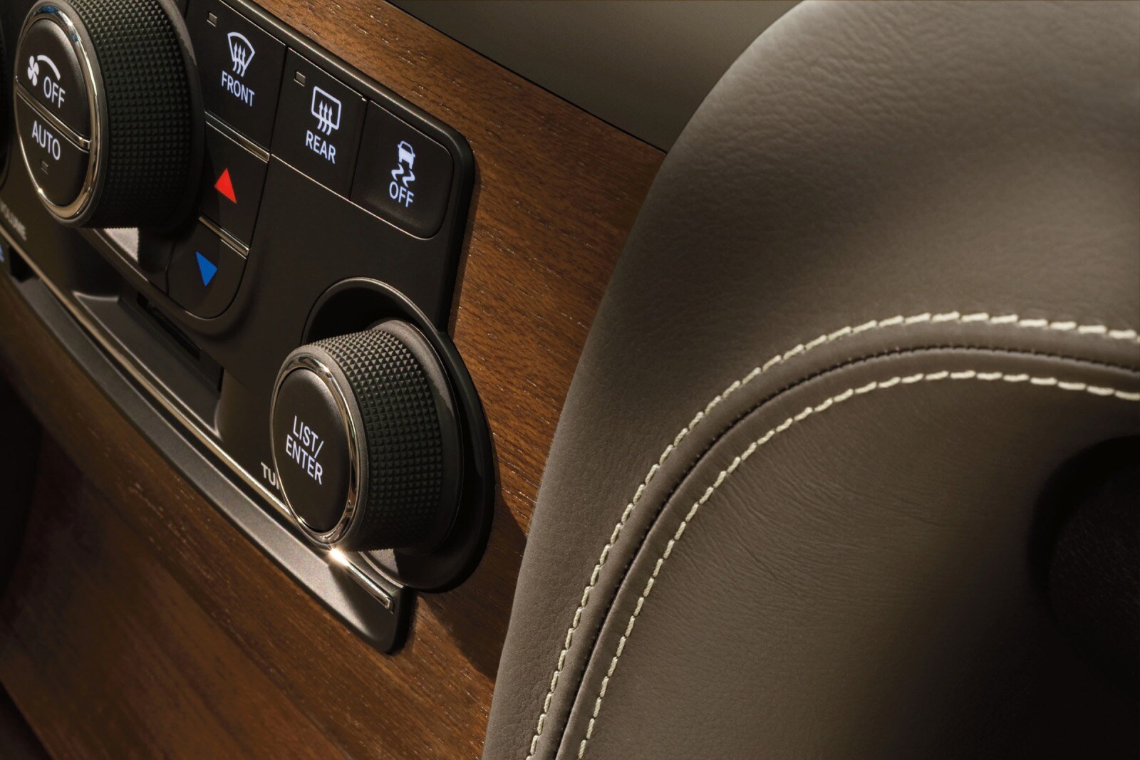2012 Chrysler 300 interior DETAIL