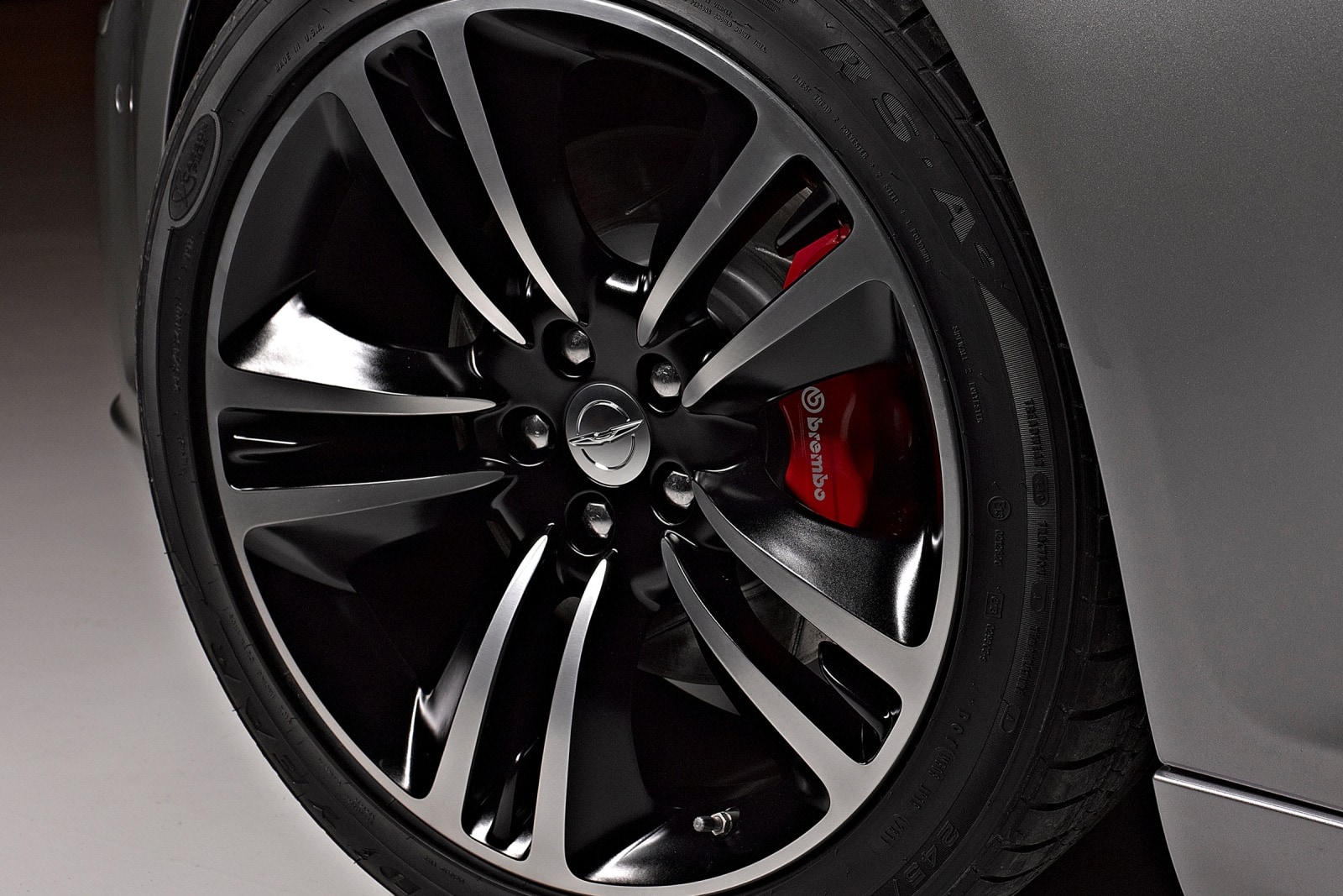 2014 Chrysler 300 exterior W