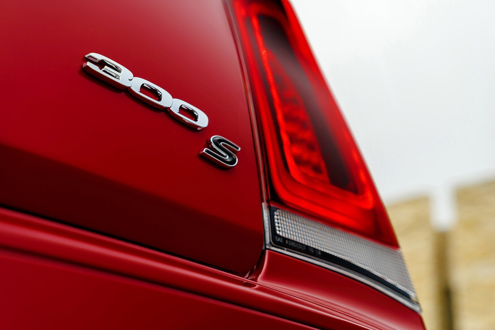 2015 Chrysler 300 exterior RBDG