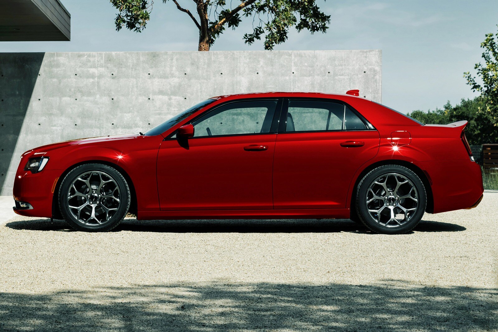 2016 Chrysler 300 exterior F