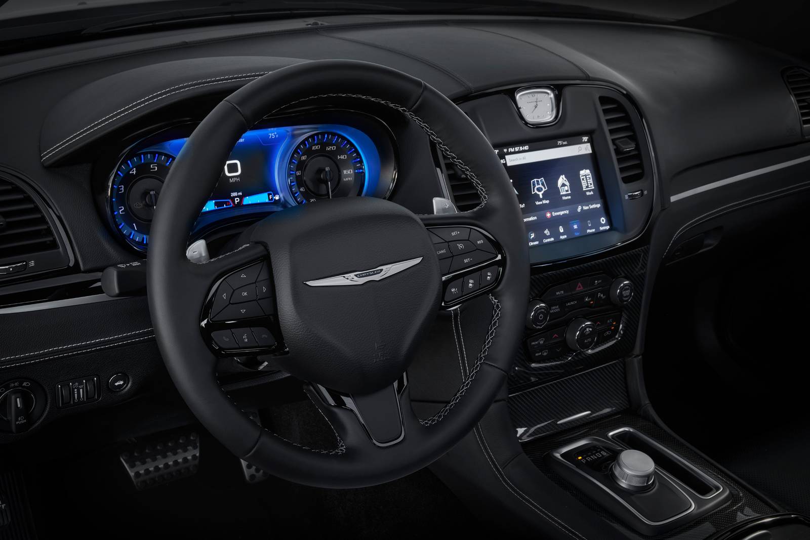 2023 Chrysler 300 interior SWD
