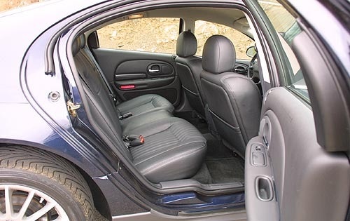 2001 Chrysler 300M interior RI