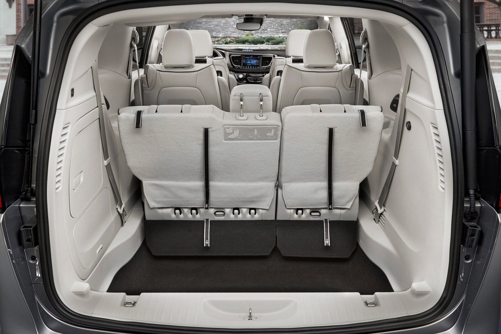 2017 Chrysler Pacifica Hybrid interior CARGO