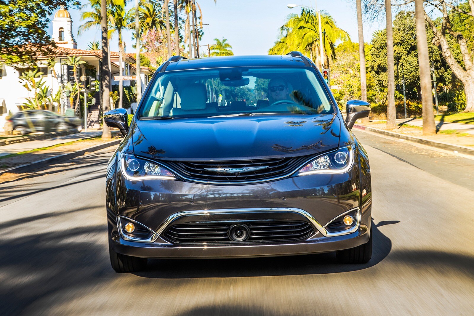 2017 Chrysler Pacifica Hybrid exterior F