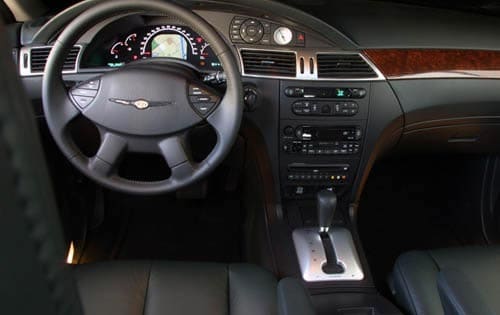 2004 Chrysler Pacifica interior D