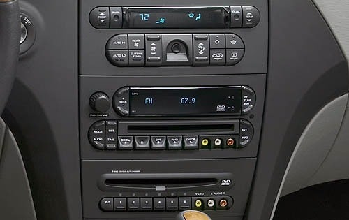 2007 Chrysler Pacifica interior CC