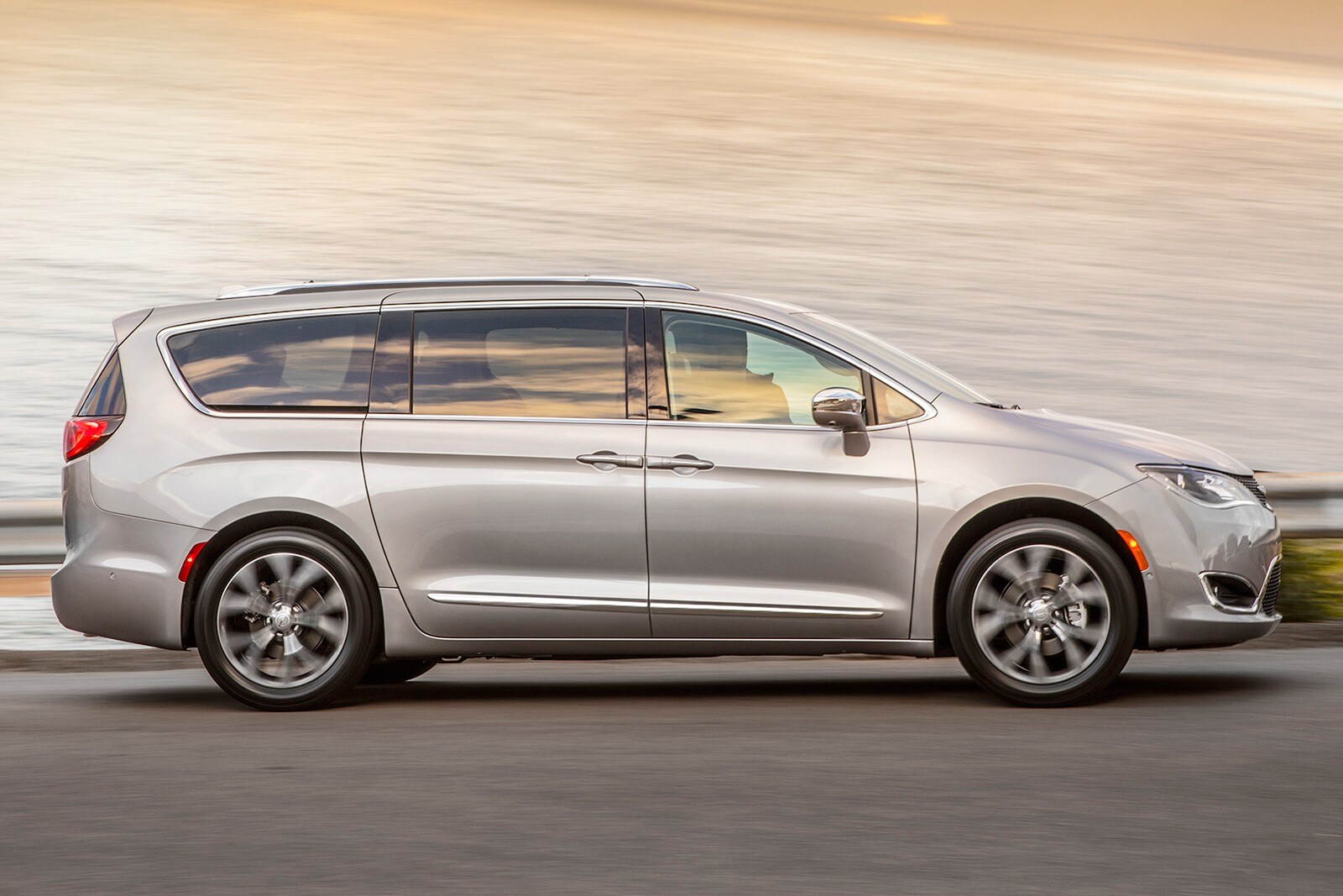2017 Chrysler Pacifica Limited Passenger Minivan Exterior Shown