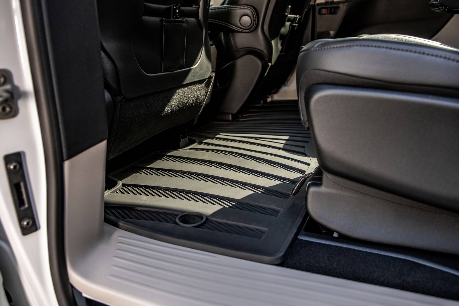 2024 Chrysler Pacifica front safety DETAIL