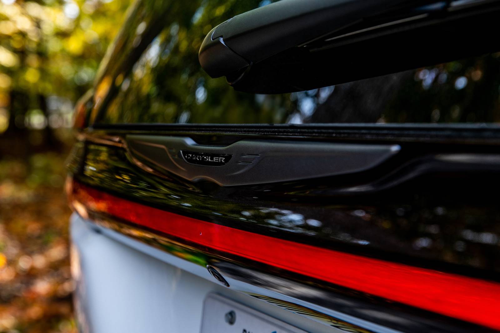 2024 Chrysler Pacifica exterior RBDG