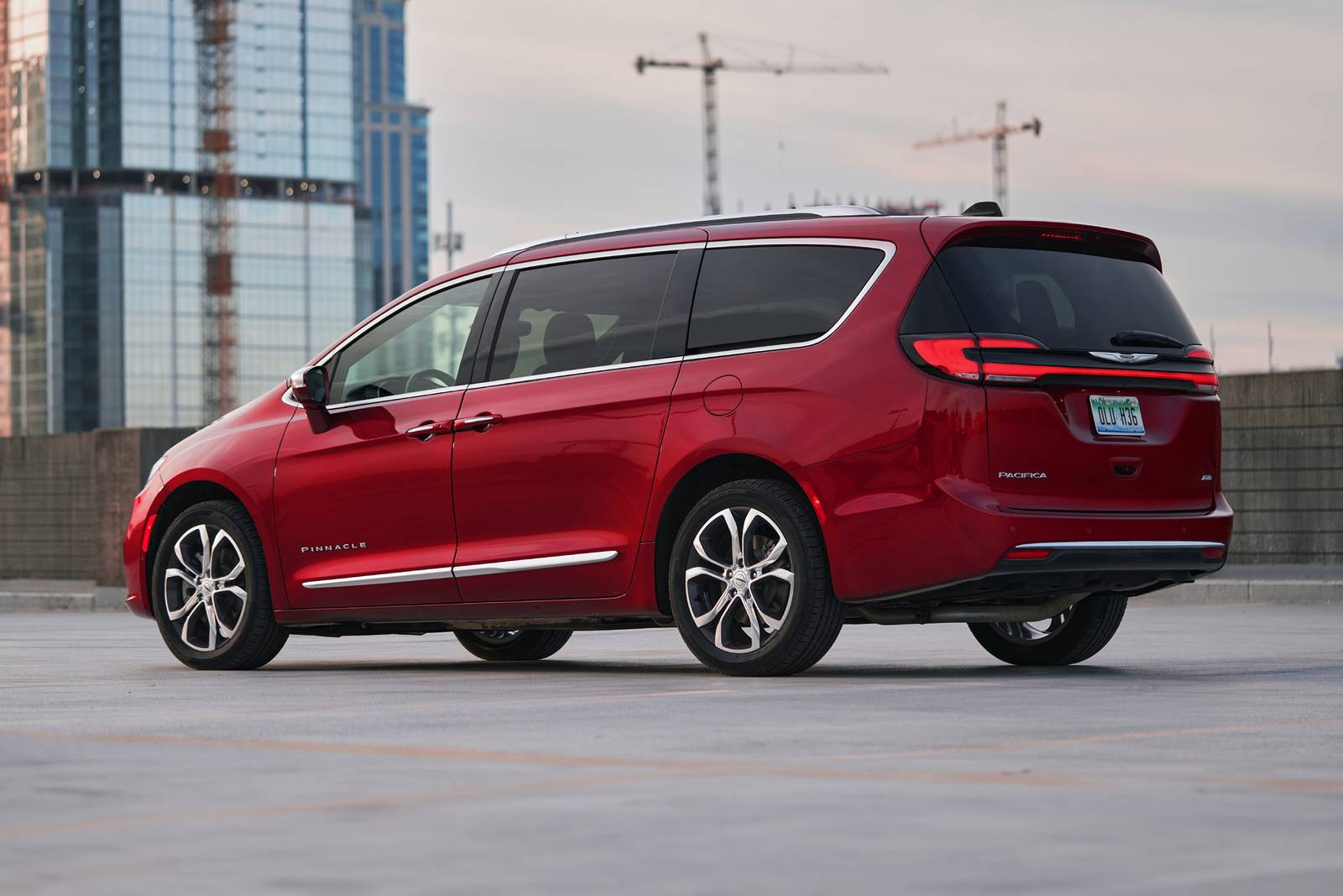 2025 Chrysler Pacifica exterior F