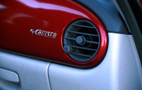 2001 Chrysler PT Cruiser interior D