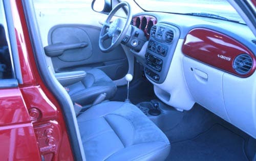 2001 Chrysler PT Cruiser interior I