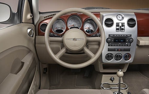 2008 Chrysler PT Cruiser interior I