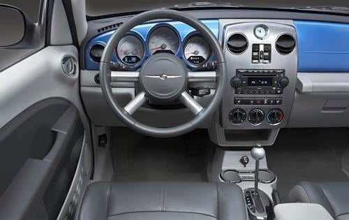 2010 Chrysler PT Cruiser interior I
