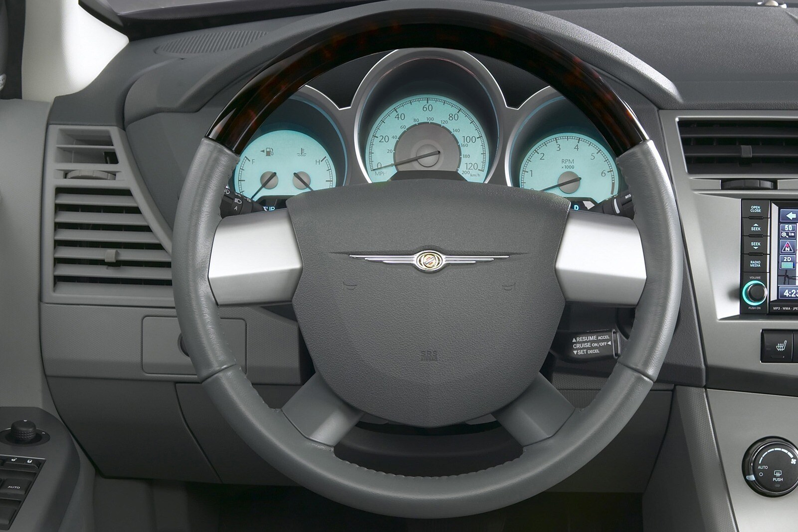 2007 Chrysler Sebring interior SWD