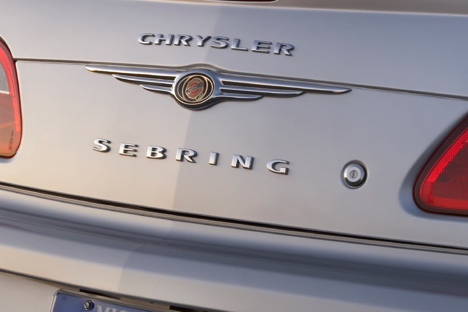 2010 Chrysler Sebring exterior RBDG