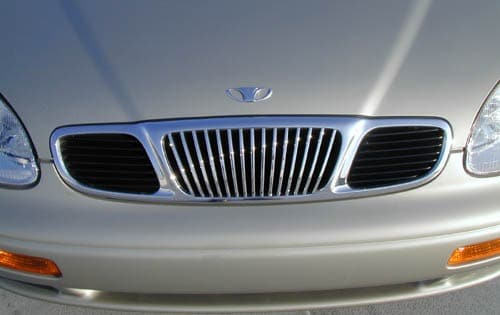 2000 Daewoo Leganza exterior FBDG