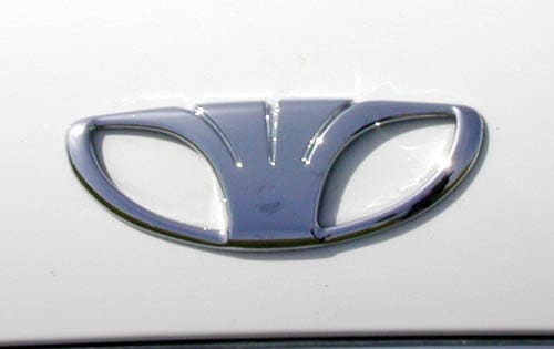 2000 Daewoo Nubira exterior FBDG