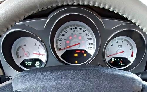 2009 Dodge Avenger interior G