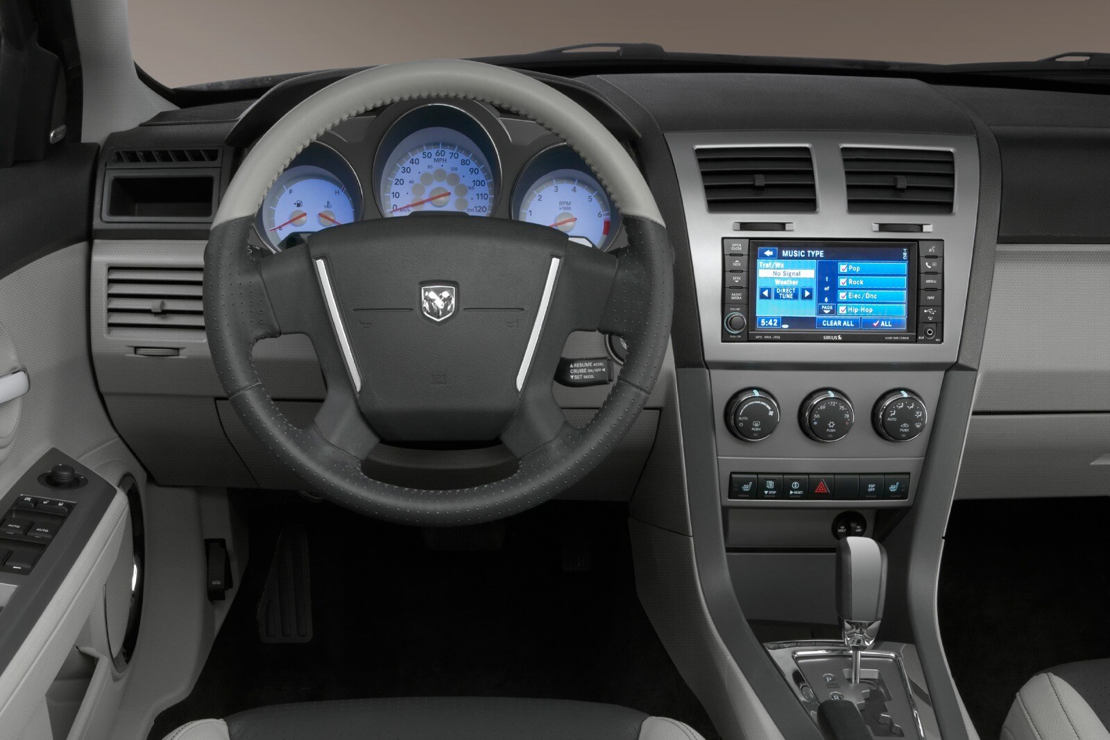 2010 Dodge Avenger interior D