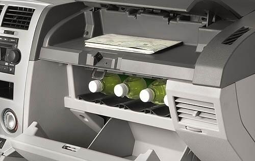 2008 Dodge Caliber interior DETAIL