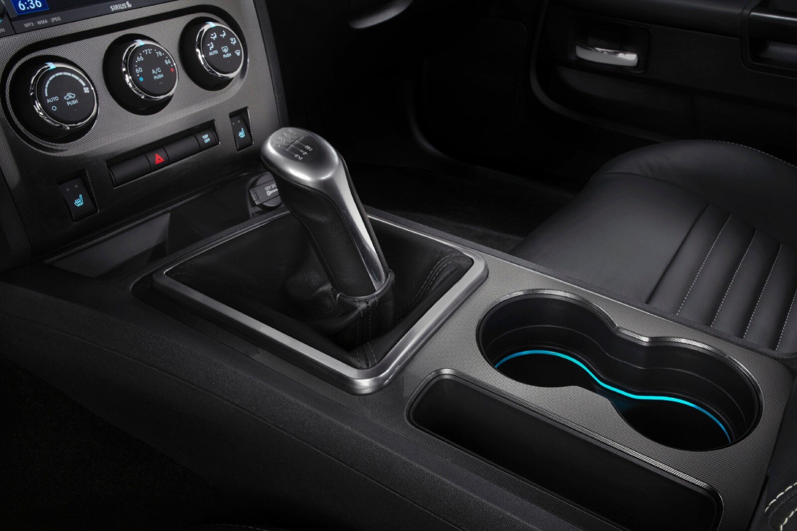 2012 Dodge Challenger interior SHF