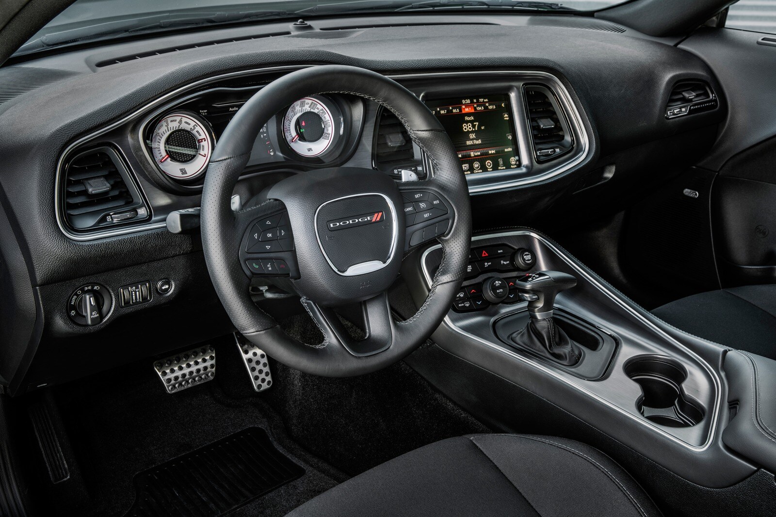 2017 Dodge Challenger interior I