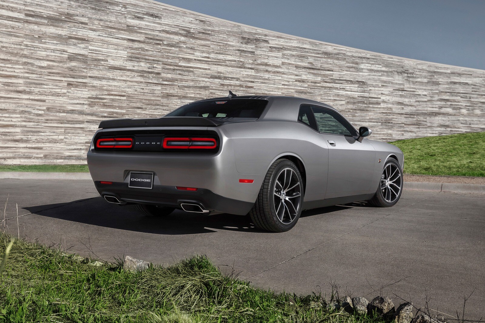 2018 Dodge Challenger exterior F