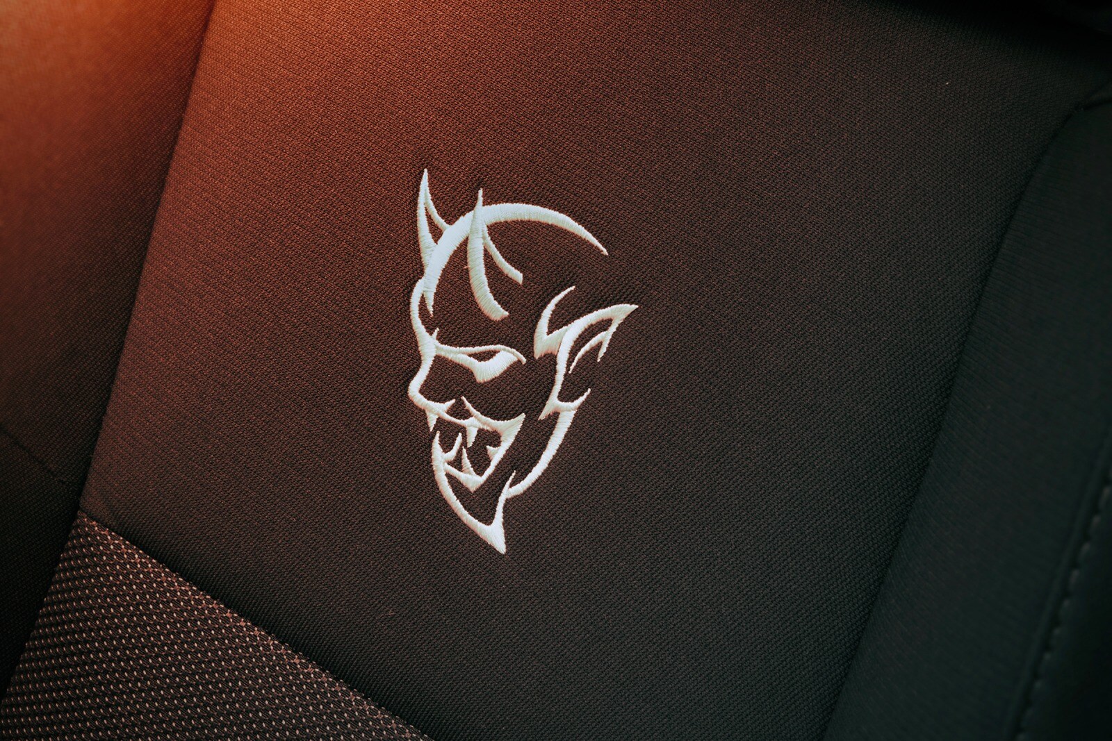 2018 Dodge Challenger interior DETAIL